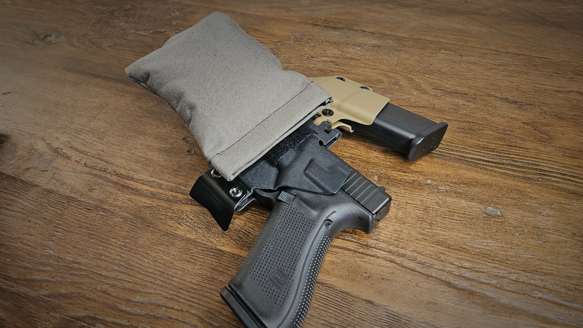 Ranger green Stallster holster pillow attached to T.Rex Arms sidecar holster, carrying a Glock 17 and extra mag